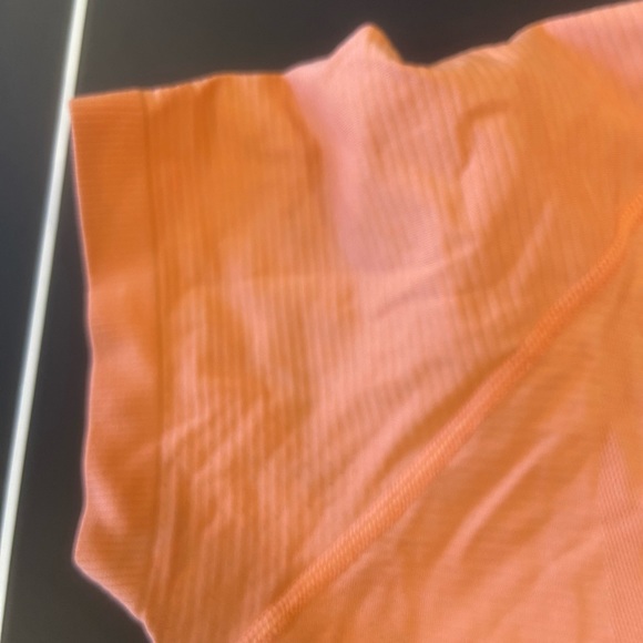 Lululemon swiftly tech size 6 SUNNY CORAL - Picture 5 of 7